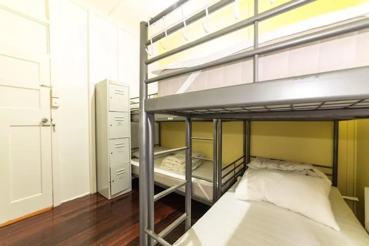 Hostel Five 2 Home Backpacker Brisbane